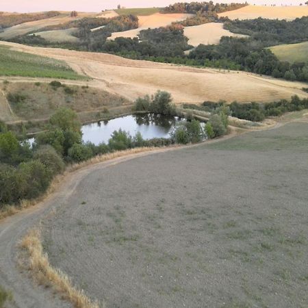 Agriturismo Il Torrione Lecchi Экстерьер фото